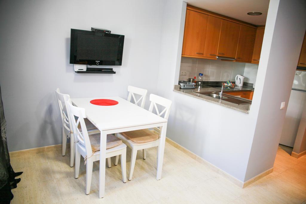 Apartments Beach Club 료렛 드 마르 외부 사진